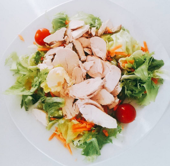 healthy desk lunch