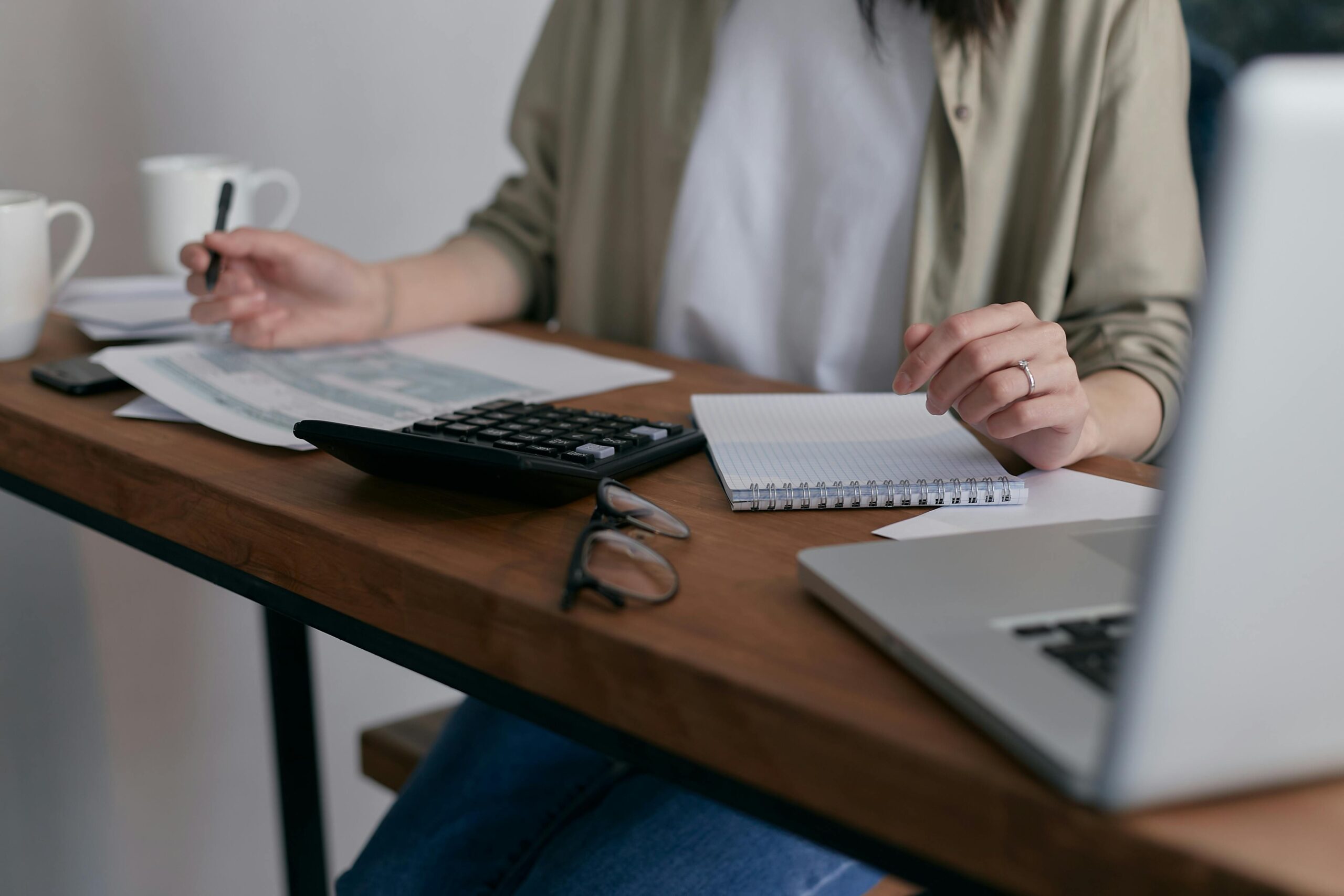 How To “Financially Spring Clean” Your Household Budget