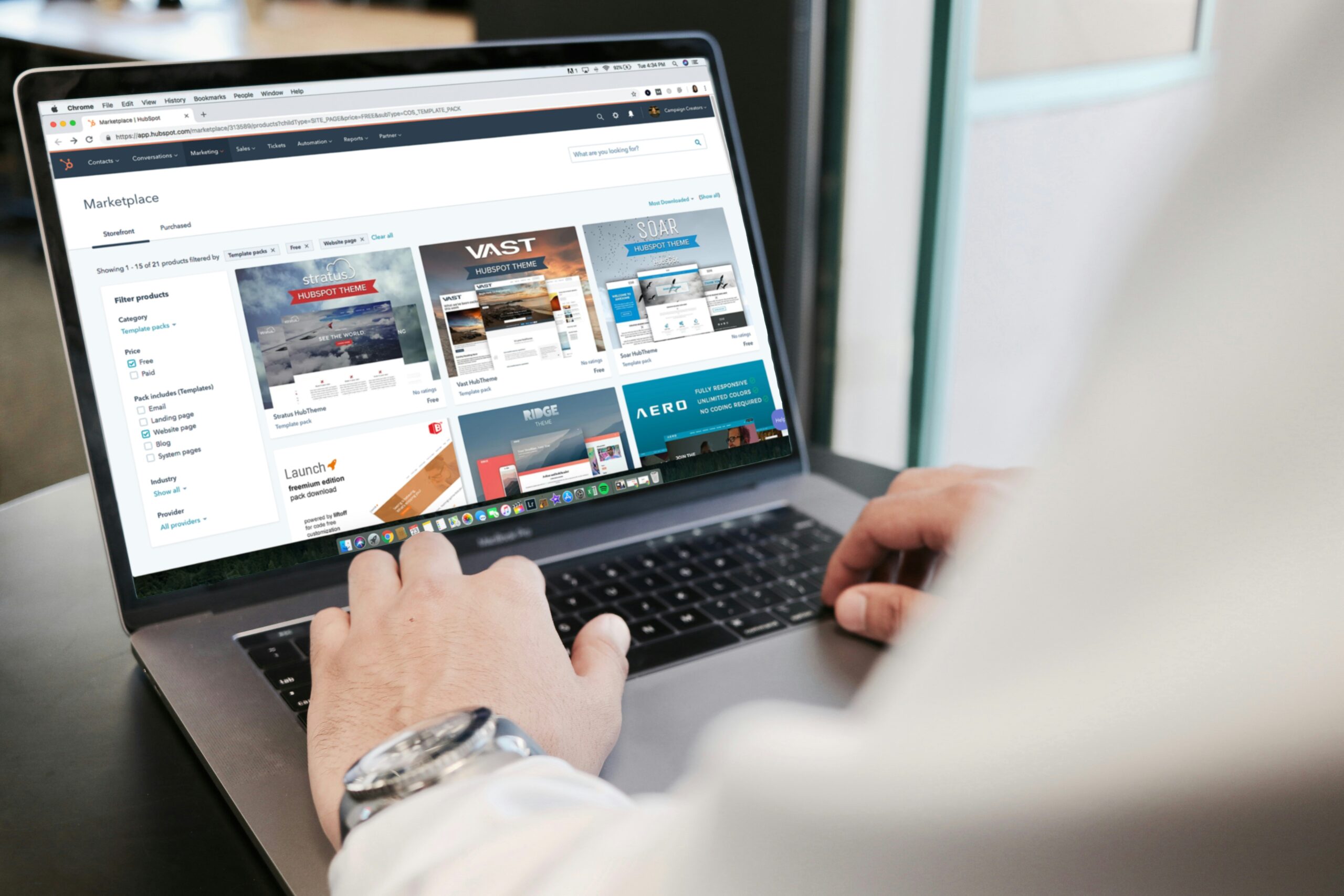 4 Essential Tips to Start & Grow an eCommerce Business