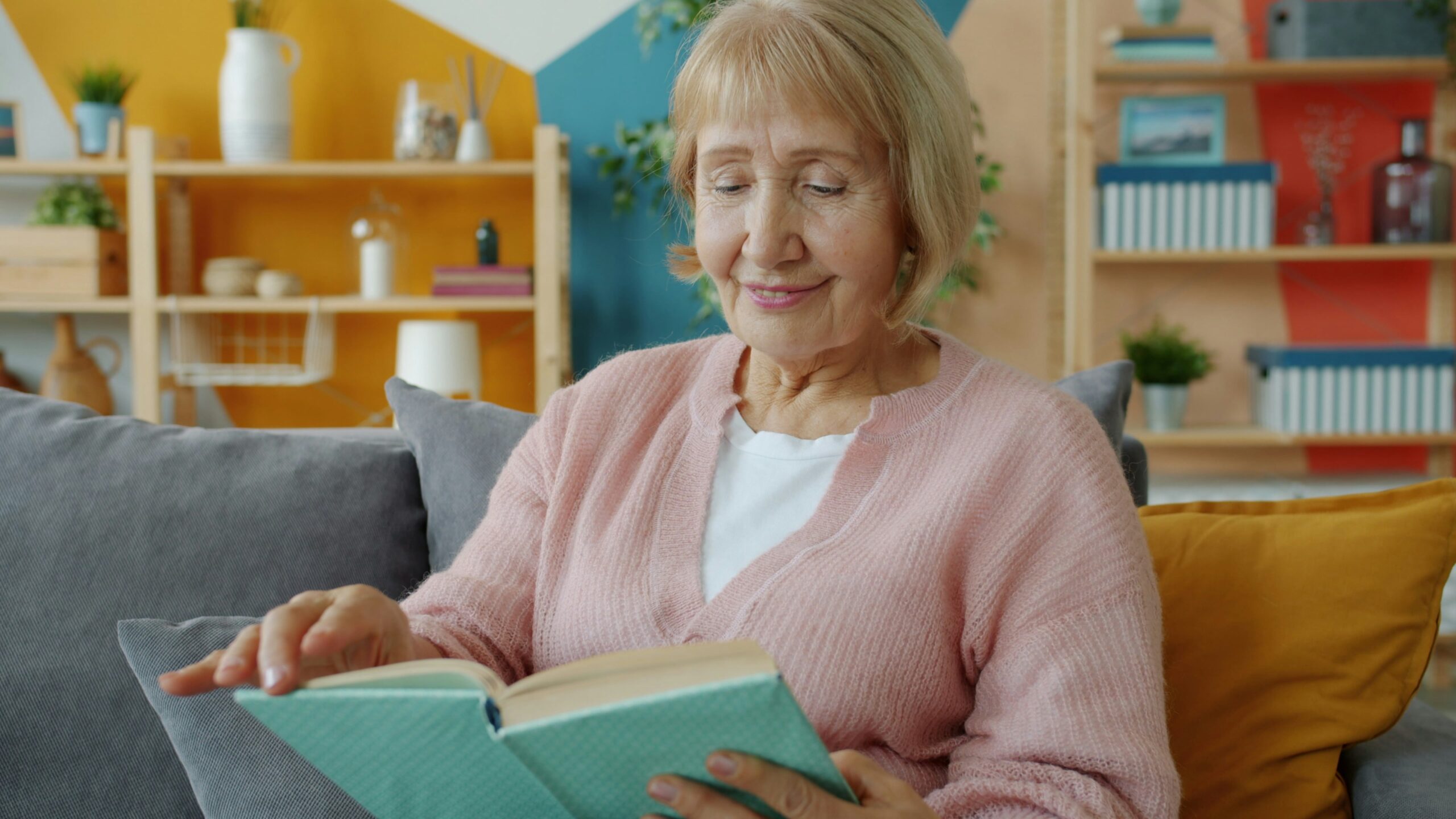 Supporting Autonomy: A Guide to Independent Living for Seniors